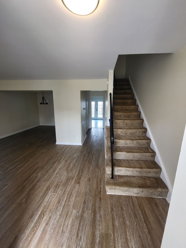 Building Photo - DEERWOOD TRACE