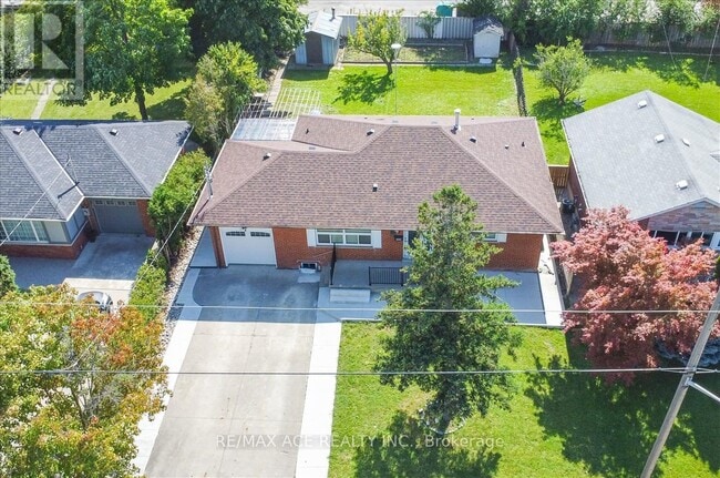 Building Photo - 19 Swanhurst Blvd
