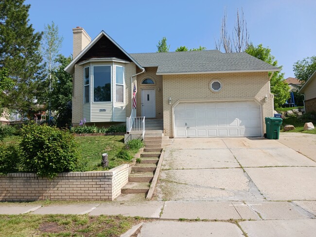 Building Photo - 1419 Snowcreek Dr
