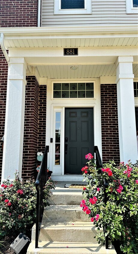 Foto principal - 881 Lewisburg Ln