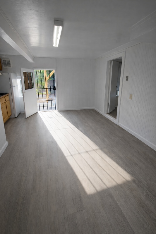 Building Photo - 241 Tingley St