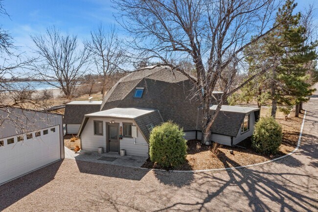 Foto del edificio - 8402 Dome Ct