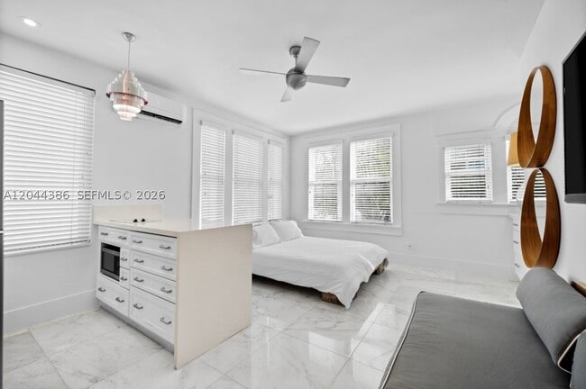 Building Photo - 739 2nd St