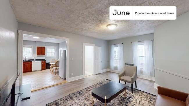 Building Photo - Room in Shared 7 bed/2 bath home