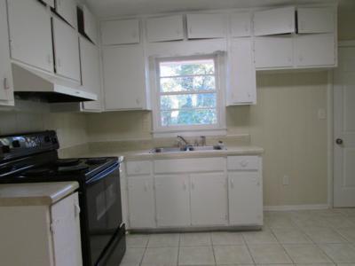 Foto del edificio - 5595 Edith St