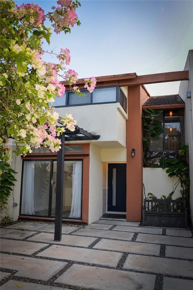 Foto del edificio - 7849 SW 103rd Pl