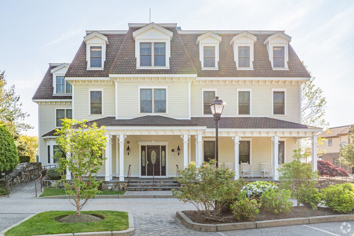 3960 Post Rd Warwick, RI 02886 - 3960 Post Rd