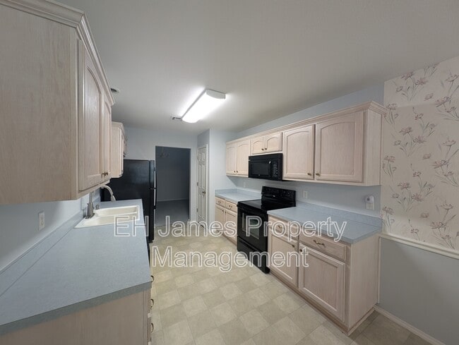 Foto del edificio - 6945 E 46th Pl