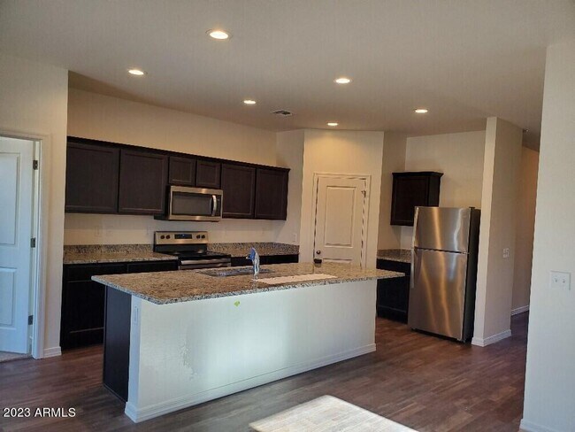 Building Photo - 37362 W Capri Ave