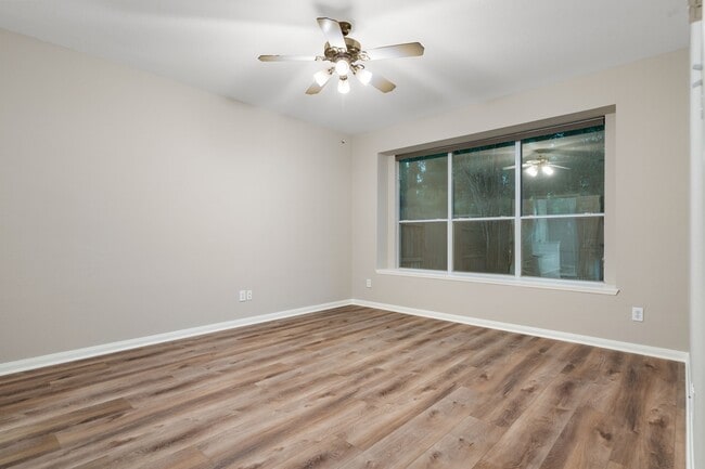 Foto del edificio - 151 E Greenhill Terrace Pl