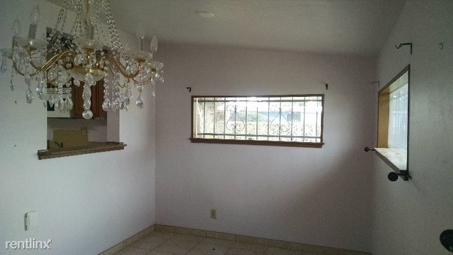 Building Photo - 3 br, 2 bath House - 7334 E Princeton Dr