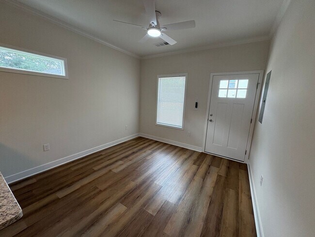 Foto del edificio - 185 S Barnett Shoals Rd