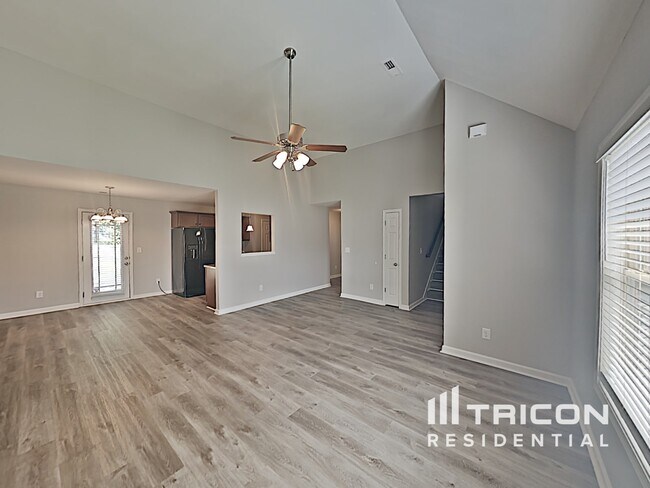 Foto del edificio - 586 Cameo Ct