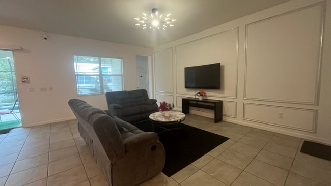 Building Photo - 4495 Monado Dr