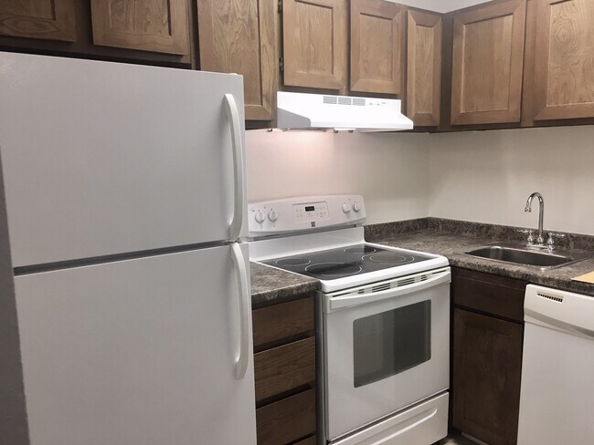 Building Photo - 732 S 400 E