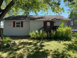 Building Photo - 408 29th Ave W