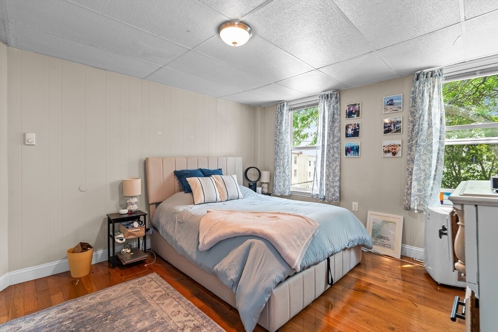 Foto principal - 54 Cottage St