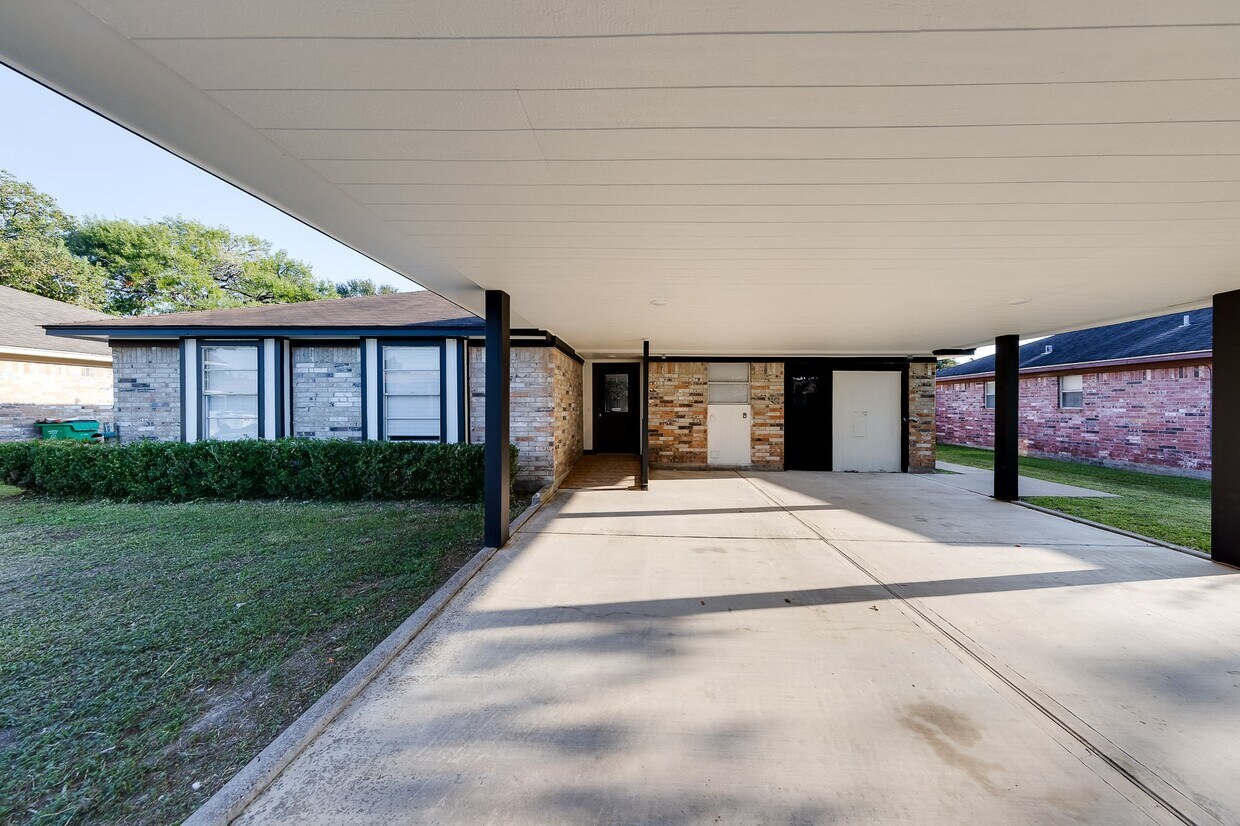 Foto principal - 713 Northbend Dr