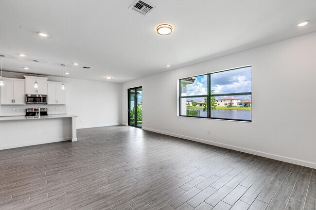 Foto del edificio - 1311 Whitcombe Dr
