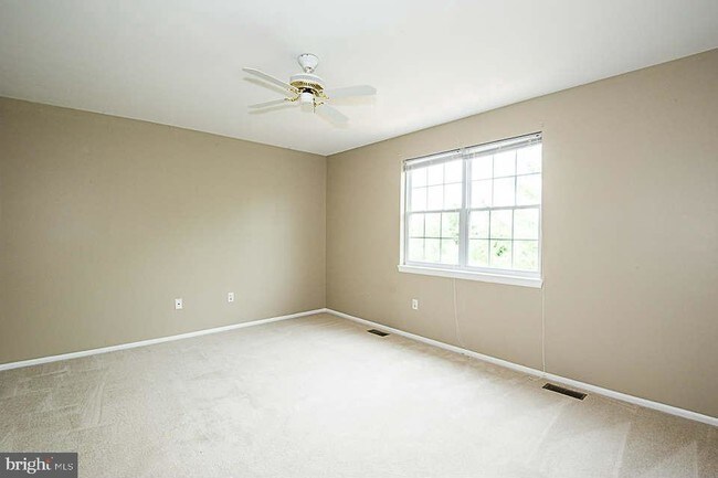 Building Photo - 8405 Gold Sunset Way