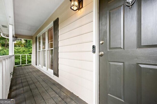 Building Photo - 1131 Hershey Dr