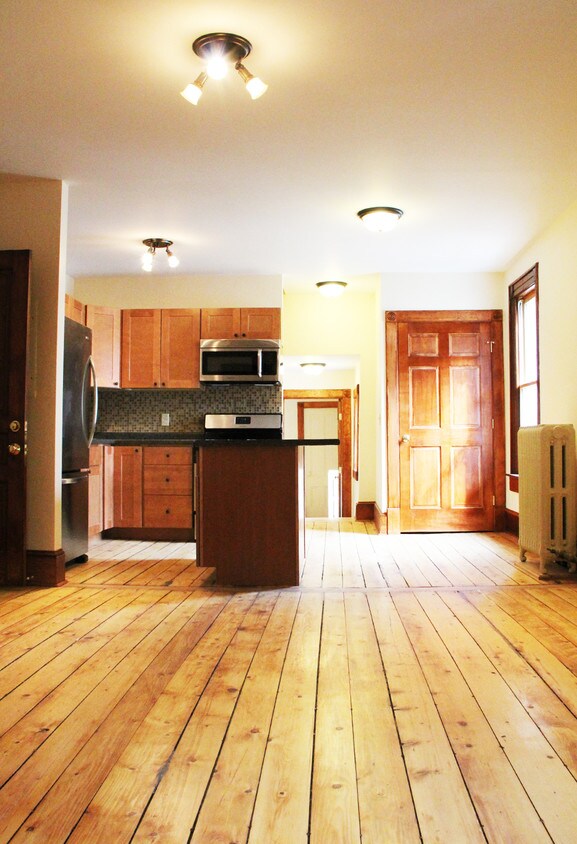 40 Intervale Ave Unit 3, Burlington, VT 05401 Apartment for Rent in