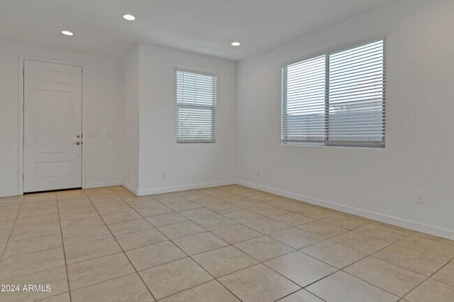 Foto del edificio - 8916 W Bethany Heights Dr