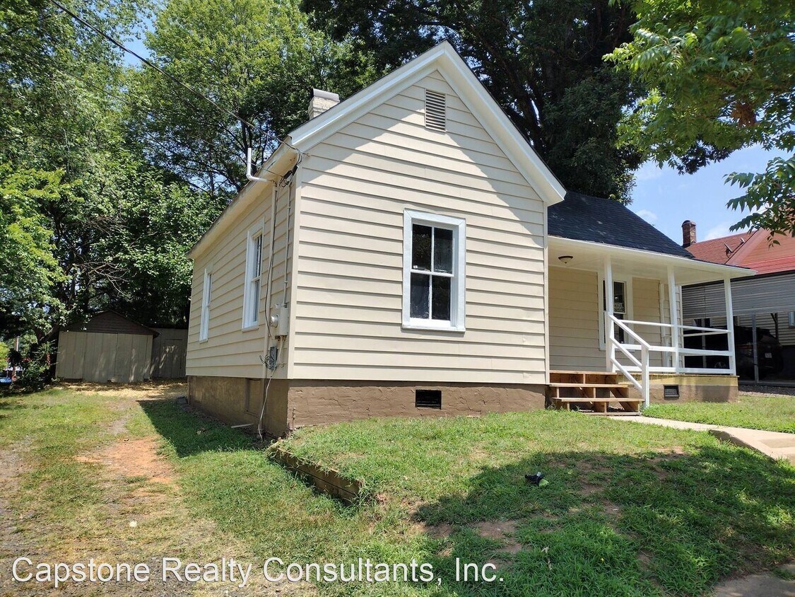 Building Photo - 2 br, 1 bath House - 307 E. MONMOUTH STREET