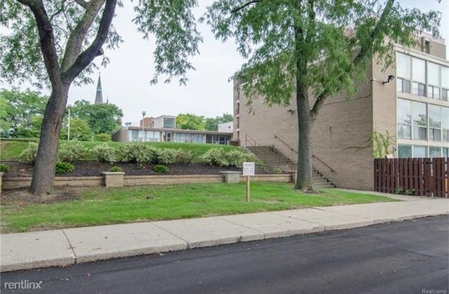 Building Photo - 1965 Orleans St