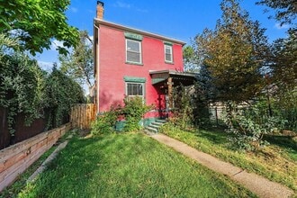Building Photo - 2315 Franklin St