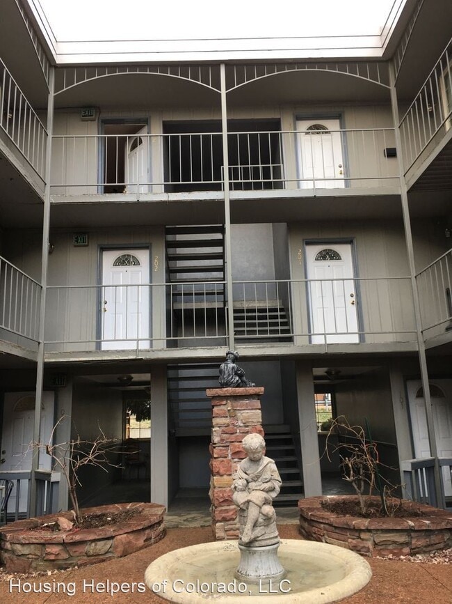 Building Photo - 1 br, 1 bath House - 680 S Lashley Lane #313