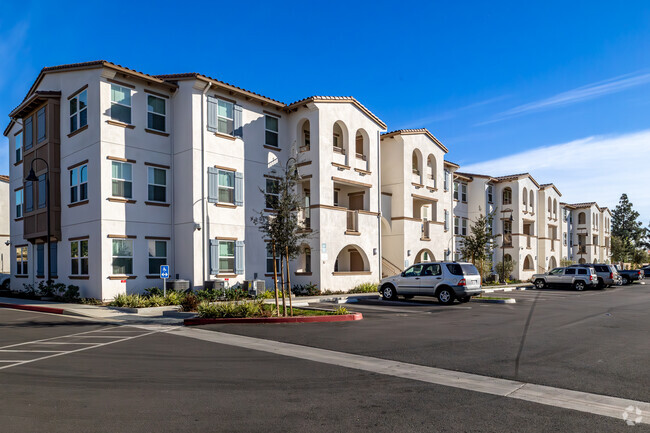 Building Photo - Valencia Garden Apartments