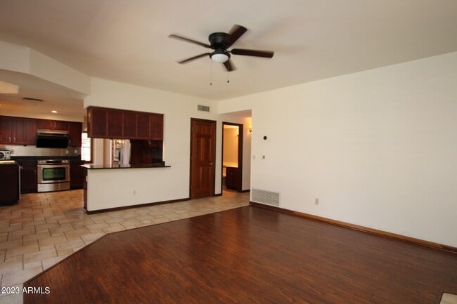 Building Photo - 3501 E Ashurst Dr