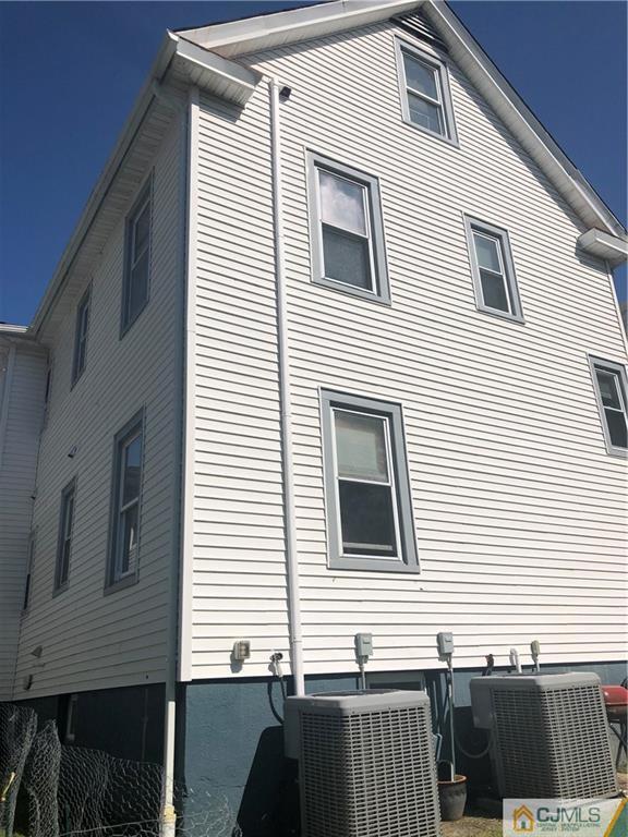 Building Photo - 322 Harper Pl