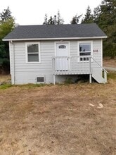 Building Photo - 2843 N Oak Harbor Rd