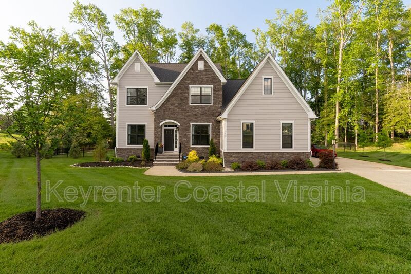 Primary Photo - 240 Royal Birkdale