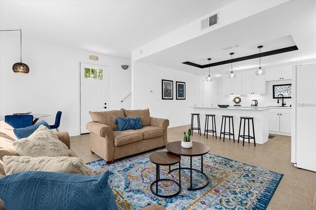 Foto del edificio - 611 Fairmont Pl