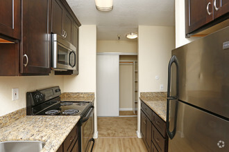 Remington Place Apartments photo'