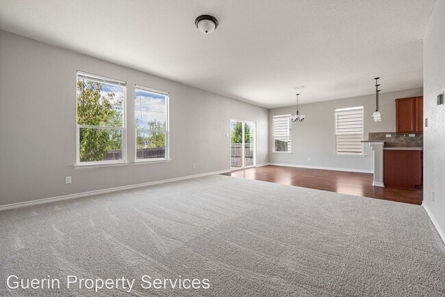 Building Photo - 5 br, 3 bath House - 1515 Iron Creek