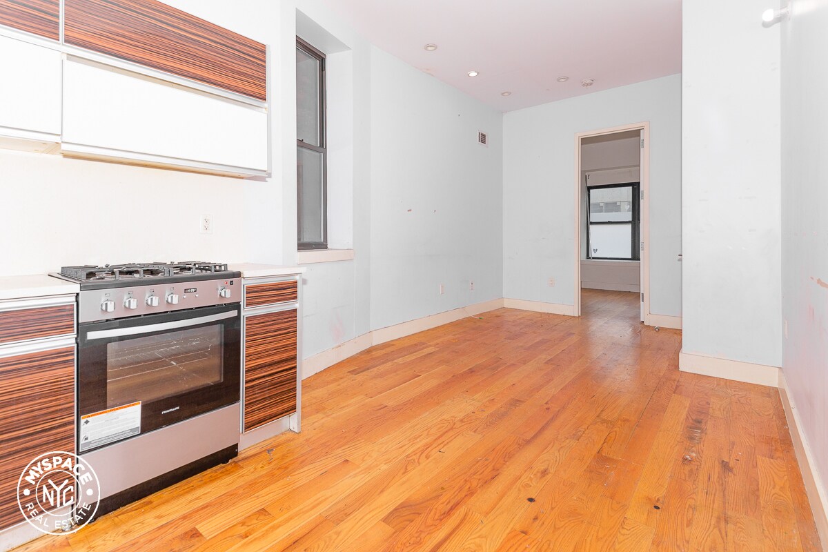 Foto principal - 490 Kosciuszko St