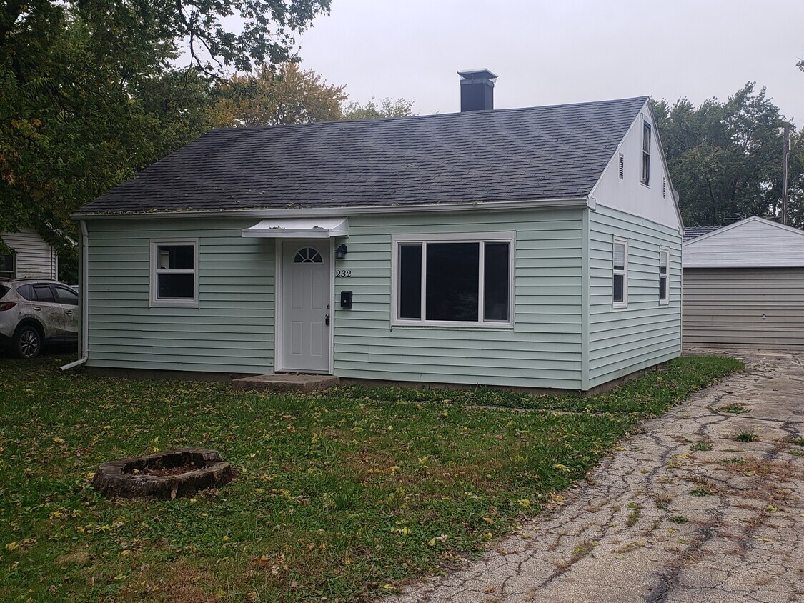 232 Arcadia Dr, Rantoul, IL 61866 House Rental in Rantoul, IL