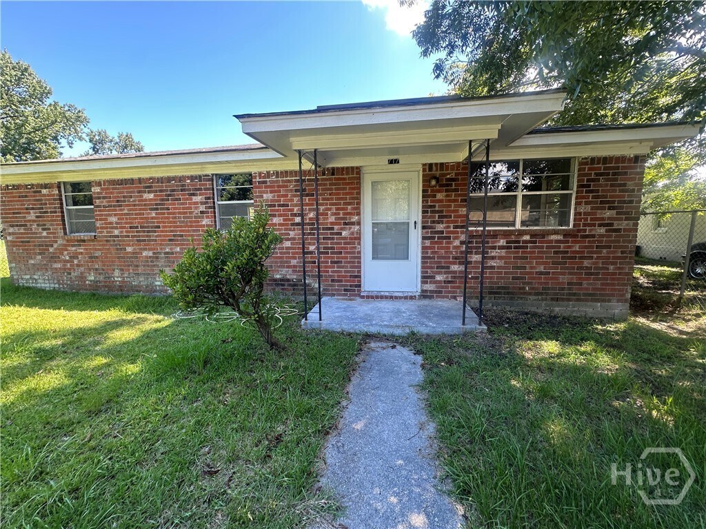 Foto principal - 717 W 50th St