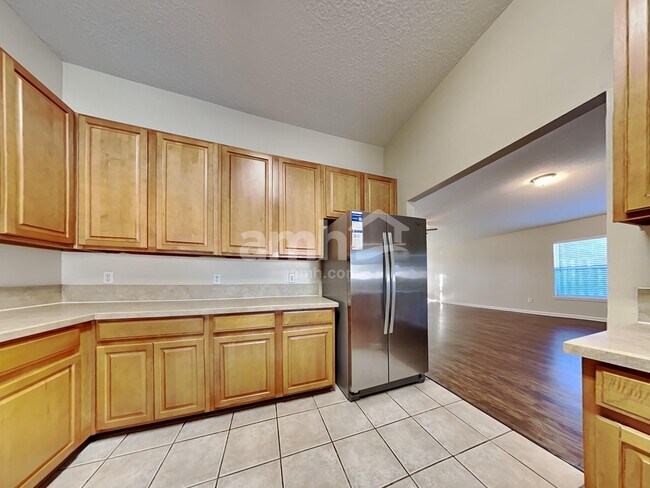 Foto del edificio - 392 Brierstone Ct