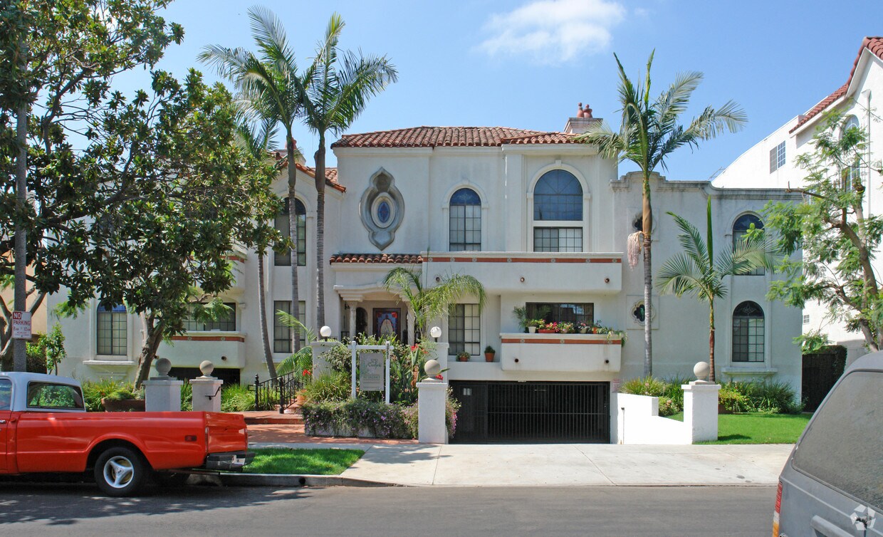 Foto principal - 3751 S Canfield Ave