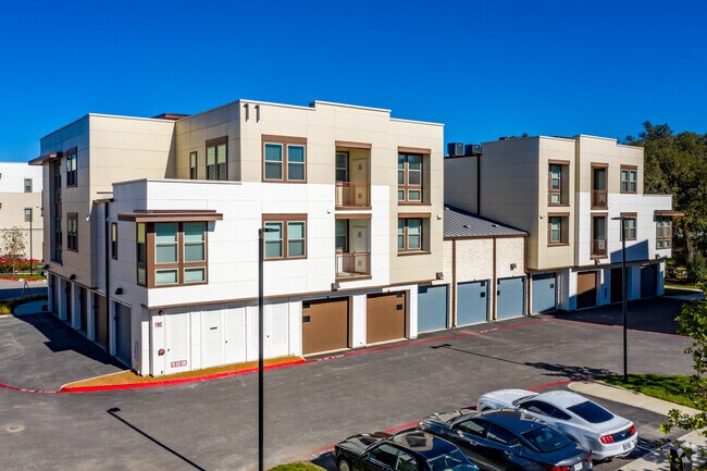 Foto del edificio - The Tobin Estate