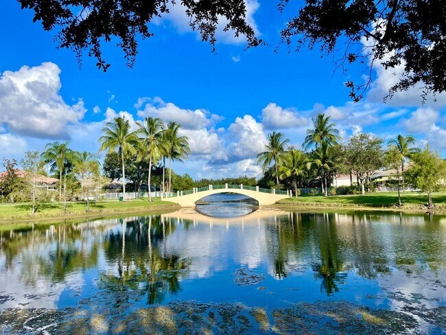 Foto del edificio - 8264 Pine Cay Rd