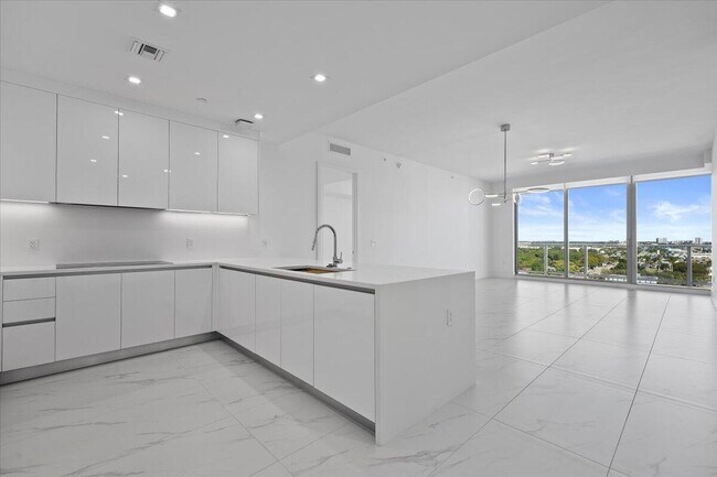 Foto del edificio - 220 Lake Shore Dr