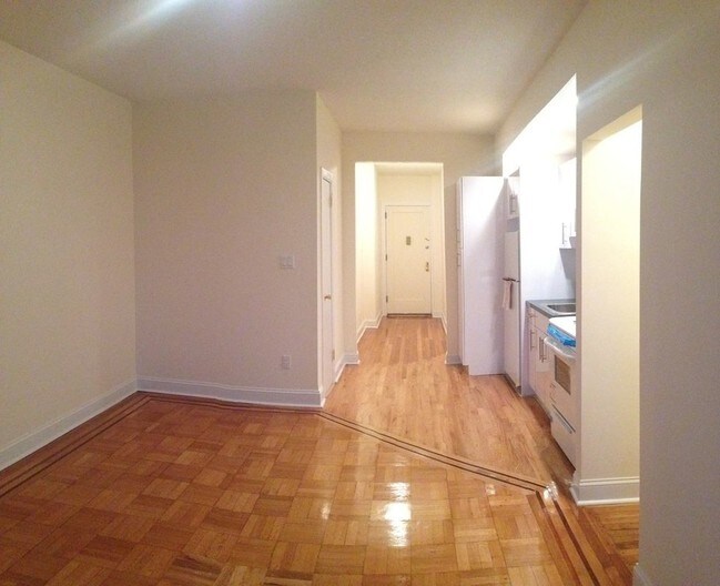 Foto del edificio - 8602 Park Ln S