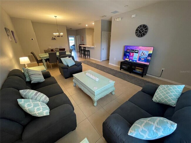 Foto del edificio - 3143 Sun Lake Ct