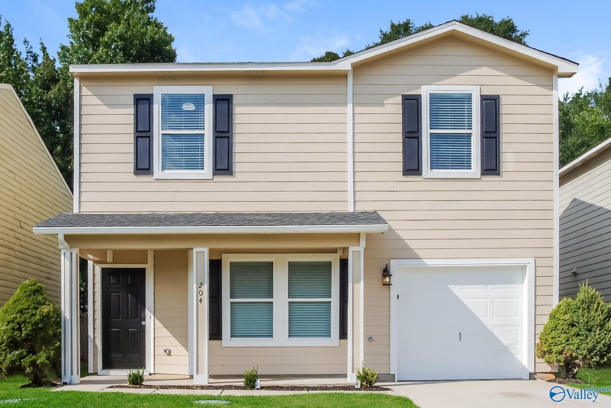 Foto principal - 204 Farmington Dr